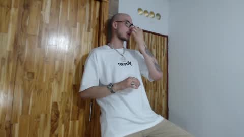 Vlad online show from April 9, 4:56 am