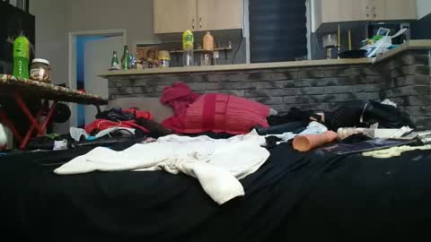 Snapshot of vladika021 chatting on November 11, 1:27 am vladika021 online show from November 11, 1:27 am