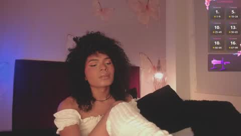 Snapshot of vnuss__ chatting on July 17, 2:51 am VENUS online show from July 17, 2:51 am