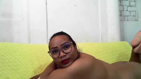 Snapshot of voagelle chatting on December 20, 6:13 pm voagelle online show from December 20, 6:13 pm