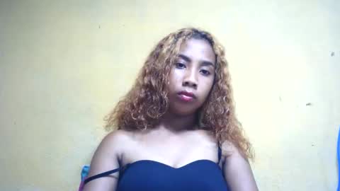 Snapshot of voahary chatting on May 23, 11:20 pm voahary online show from May 23, 11:20 pm