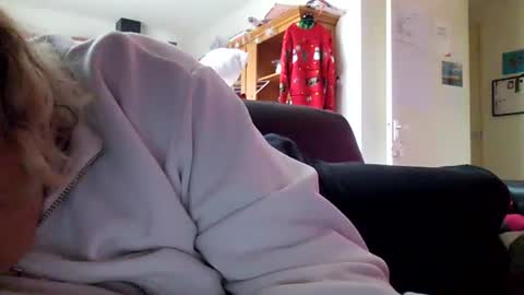 Snapshot of voetbal30 chatting on December 20, 12:12 pm voetbal30 online show from December 20, 12:12 pm