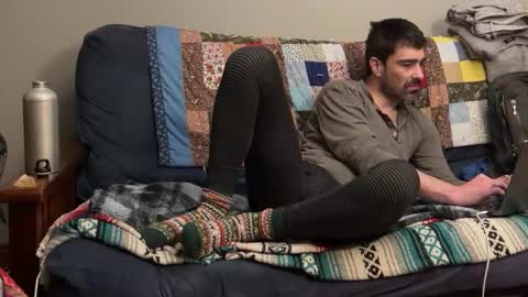 renots online show from February 15, 7:27 am