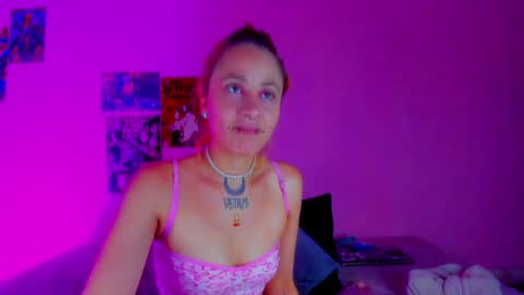Gabriela online show from May 2, 12:43 pm