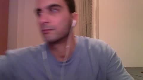 Snapshot of volve5 chatting on December 14, 12:49 am volve5 online show from December 14, 12:49 am