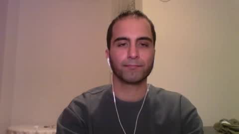 Snapshot of volve5 chatting on April 26, 12:52 am volve5 online show from April 26, 12:52 am