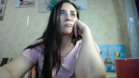 Snapshot of voulezvous_angel chatting on June 8, 4:18 pm voulezvous_angel online show from June 8, 4:18 pm