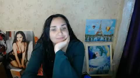 Snapshot of voulezvous_angel chatting on June 23, 12:25 pm voulezvous_angel online show from June 23, 12:25 pm