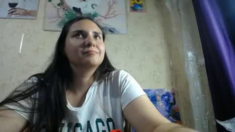 Snapshot of voulezvous_angel chatting on July 22, 5:38 pm voulezvous_angel online show from July 22, 5:38 pm