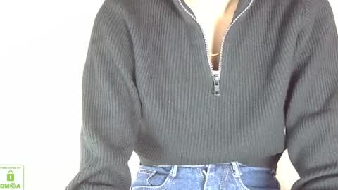 voxy online show from December 8, 8:15 pm