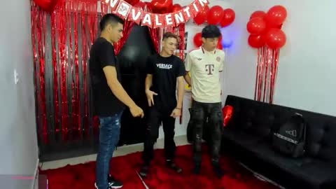 voyeurism_guys online show from February 7, 10:57 pm