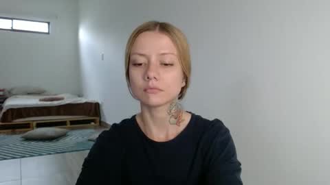 Victoria online show from December 2, 9:32 pm