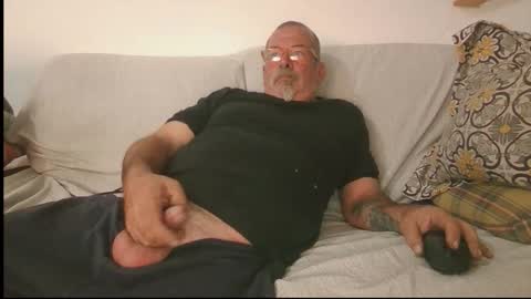 oscar online show from November 24, 7:35 pm