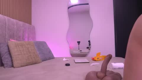 Violeta online show from April 18, 3:10 am