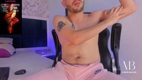 Vynny Blacke online show from March 3, 4:18 am