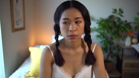 Jen online show from September 10, 5:02 pm