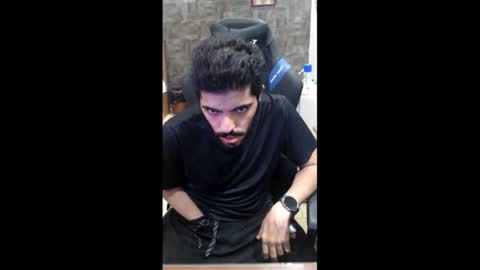 waleeddxx online show from June 28, 3:40 pm