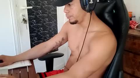 ghhhgh online show from September 28, 9:03 am