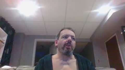 walker033 online show from May 4, 5:14 am