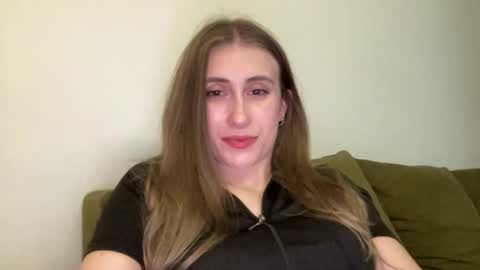 walkiria19 online show from June 9, 5:35 pm