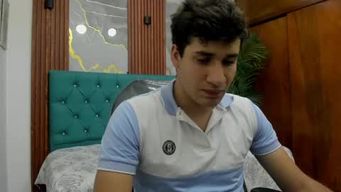 WALTER NOILS online show from April 16, 11:40 pm