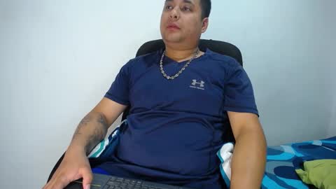 Snapshot of wanda_ember chatting on January 8, 4:12 am Wanda and Ember online show from January 8, 4:12 am