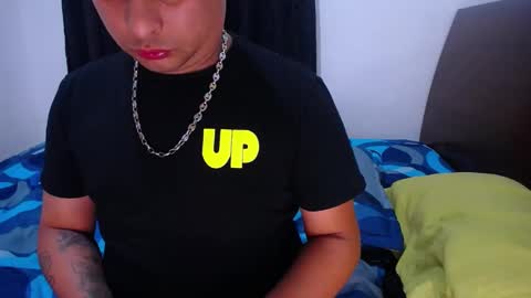 Snapshot of wanda_ember chatting on January 17, 3:34 am Wanda and Ember online show from January 17, 3:34 am