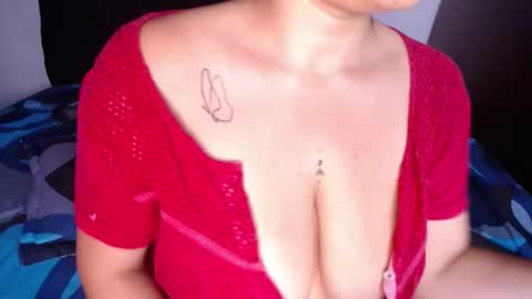 Snapshot of wanda_ember chatting on January 29, 9:07 pm Wanda and Ember online show from January 29, 9:07 pm