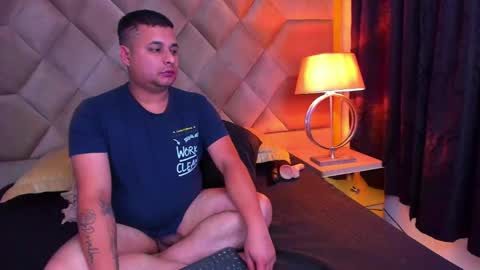 Snapshot of wanda_ember chatting on March 4, 4:27 am Wanda and Ember online show from March 4, 4:27 am