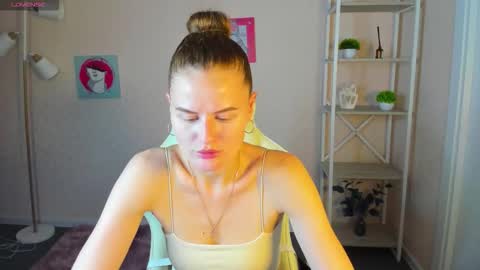 Snapshot of wanda_gomez chatting on September 15, 2:39 pm Wanda online show from September 15, 2:39 pm