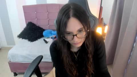 Snapshot of wanda_sg chatting on September 25, 6:33 pm Alexandra online show from September 25, 6:33 pm