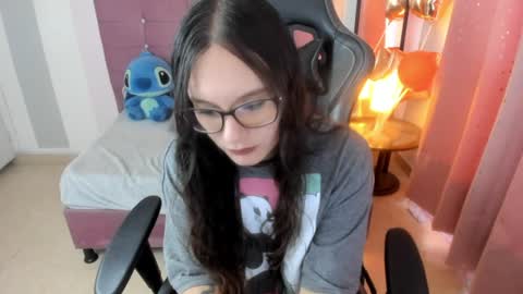 Alexandra online show from June 9, 7:03 pm