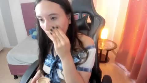 Snapshot of wanda_sg chatting on June 26, 5:50 pm Alexandra online show from June 26, 5:50 pm
