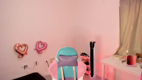 Wanda online show from February 15, 6:44 pm