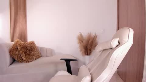 Wanda online show from February 19, 5:16 pm