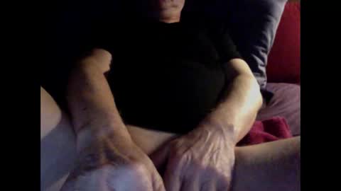 Snapshot of wanderer04 chatting on February 1, 7:05 am wanderer04 online show from February 1, 7:05 am