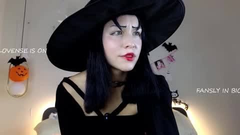 Snapshot of wanettabal chatting on October 30, 2:40 pm Betti online show from October 30, 2:40 pm