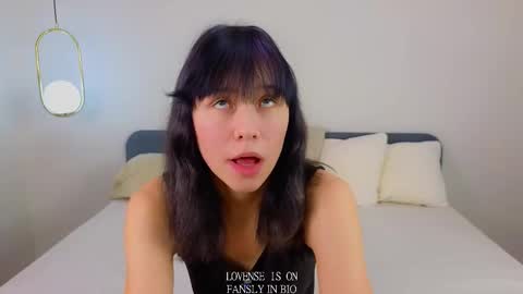 Snapshot of wanettabal chatting on November 8, 10:37 am Betti online show from November 8, 10:37 am