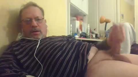 Snapshot of wanky357 chatting on January 18, 10:24 pm Tibo Love online show from January 18, 10:24 pm