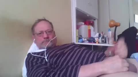 Snapshot of wanky357 chatting on February 20, 8:16 am Tibo Love online show from February 20, 8:16 am