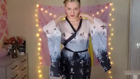 Snapshot of wanna_breed chatting on March 2, 5:12 am Kate online show from March 2, 5:12 am