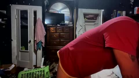 Snapshot of want2usemycock chatting on March 6, 3:25 am Iminbham online show from March 6, 3:25 am