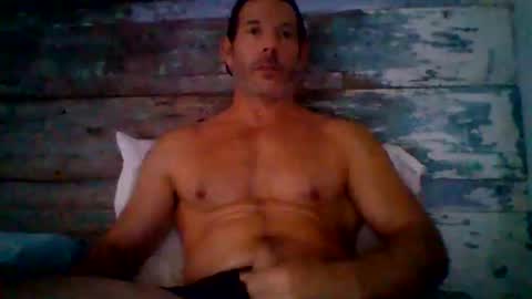 Snapshot of want_to_be_recognized chatting on May 21, 7:43 pm want_to_be_recognized online show from May 21, 7:43 pm