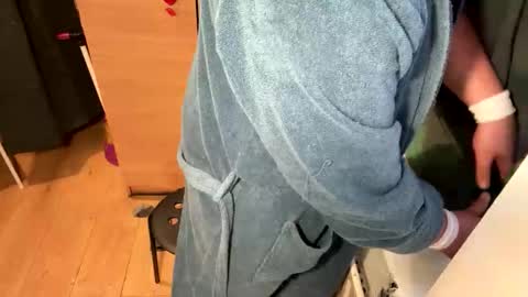 Snapshot of wanted10110 chatting on October 10, 9:08 am wanted10110 online show from October 10, 9:08 am