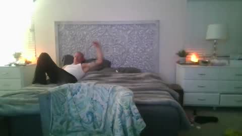 wantmymantofukme online show from September 9, 6:24 am