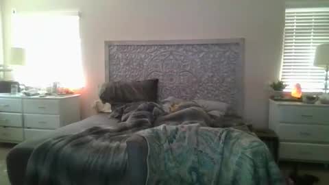 wantmymantofukme online show from September 9, 7:13 pm