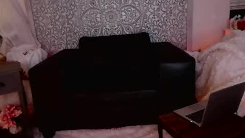 wantmymantofukme online show from November 2, 4:59 am