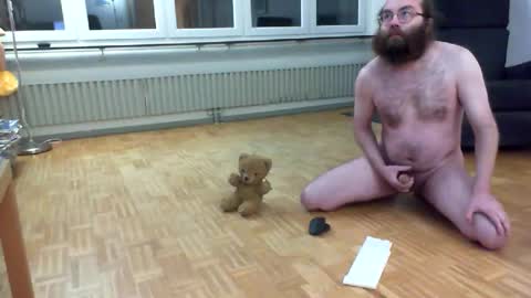 wantsahug online show from November 19, 9:48 pm