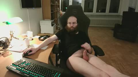 wantsahug online show from February 25, 7:23 pm