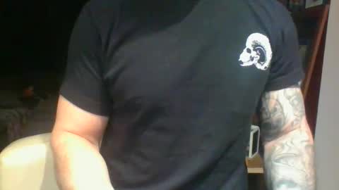 Snapshot of watchmeplay1331 chatting on January 9, 3:53 am watchmeplay1331 online show from January 9, 3:53 am